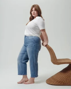 Universal Standard Bae Boyfriend Crop Jeans
