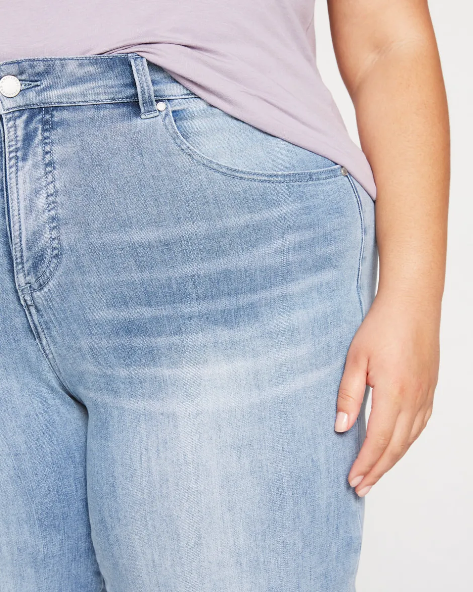 Universal Standard Bae Boyfriend Crop Jeans