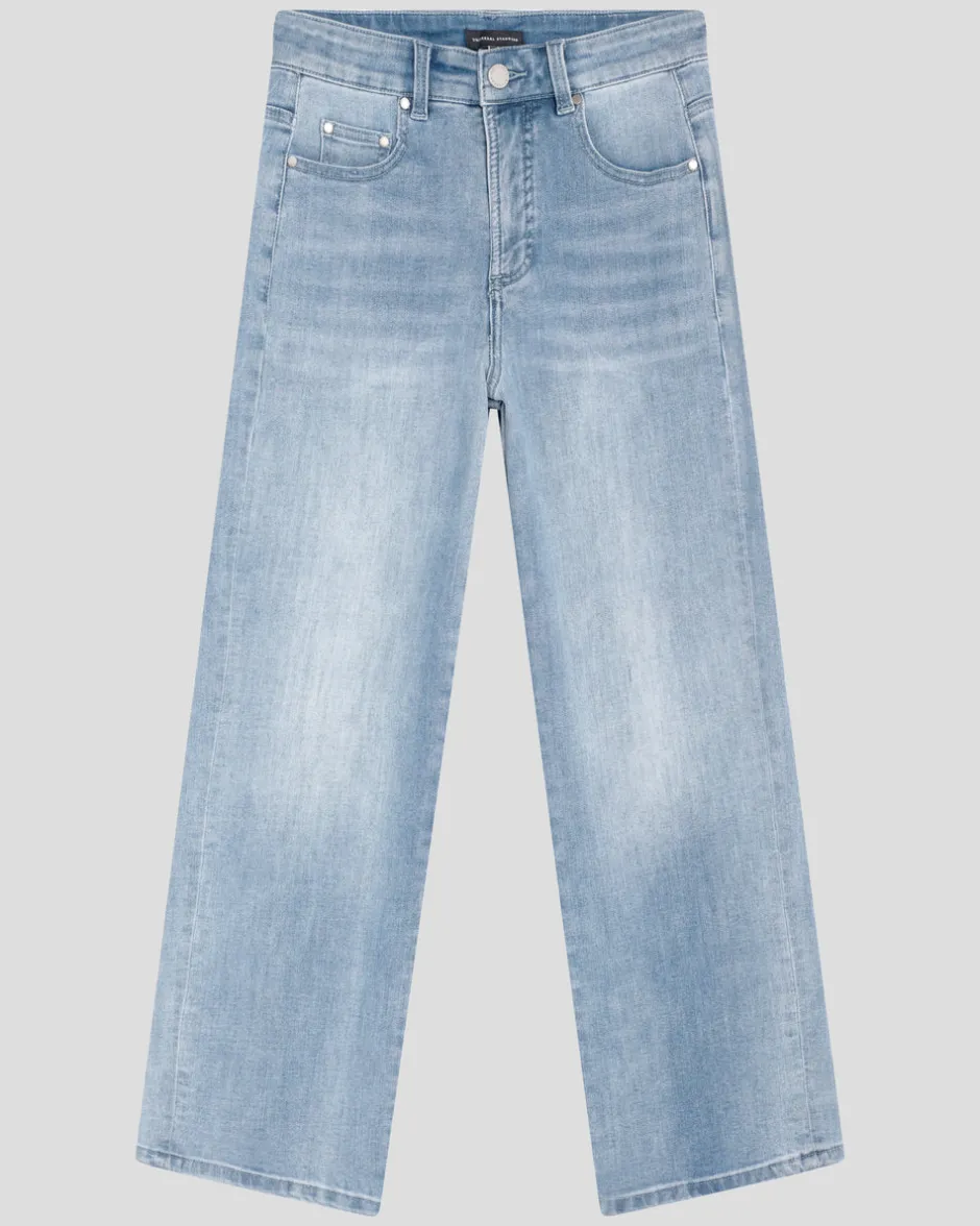 Universal Standard Bae Boyfriend Crop Jeans