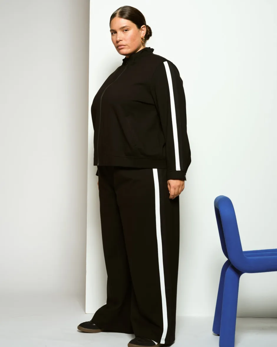 Universal Standard Camden Ponte Bomber Jacket