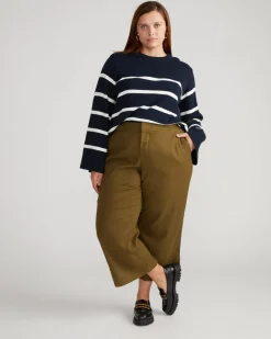 Universal Standard Courtyard Linen Capris