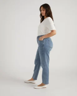 Universal Standard Ella High Rise Straight Leg Jeans