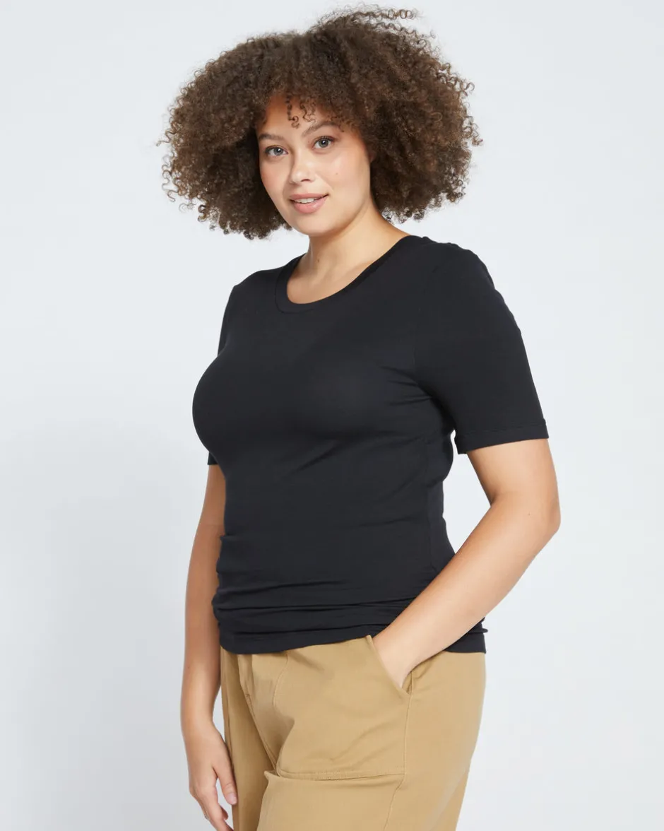 Universal Standard Foundation Short Sleeve Crew Neck Tee