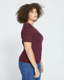 Universal Standard Foundation Short Sleeve V-Neck Tee