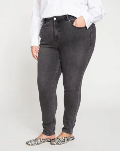 Universal Standard Joni High Rise Curve Slim Leg Jeans 32 Inch