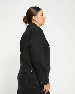 Universal Standard Kelsey Denim Jacket