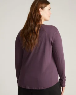Universal Standard Long Sleeve V Rex
