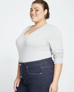 Universal Standard Long Sleeve V Rex