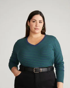 Universal Standard Long Sleeve V Rex