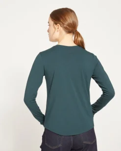 Universal Standard Long Sleeve V Rex