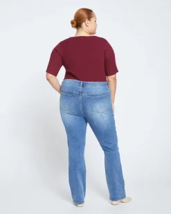 Universal Standard Marne Bootcut Jeans 32 inch