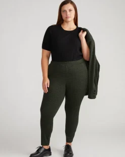 Universal Standard Minimalist Moro Pocket Signature Ponte Pants