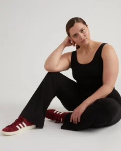 Universal Standard Roya Bootcut Legging