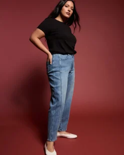 Universal Standard Tee Rex
